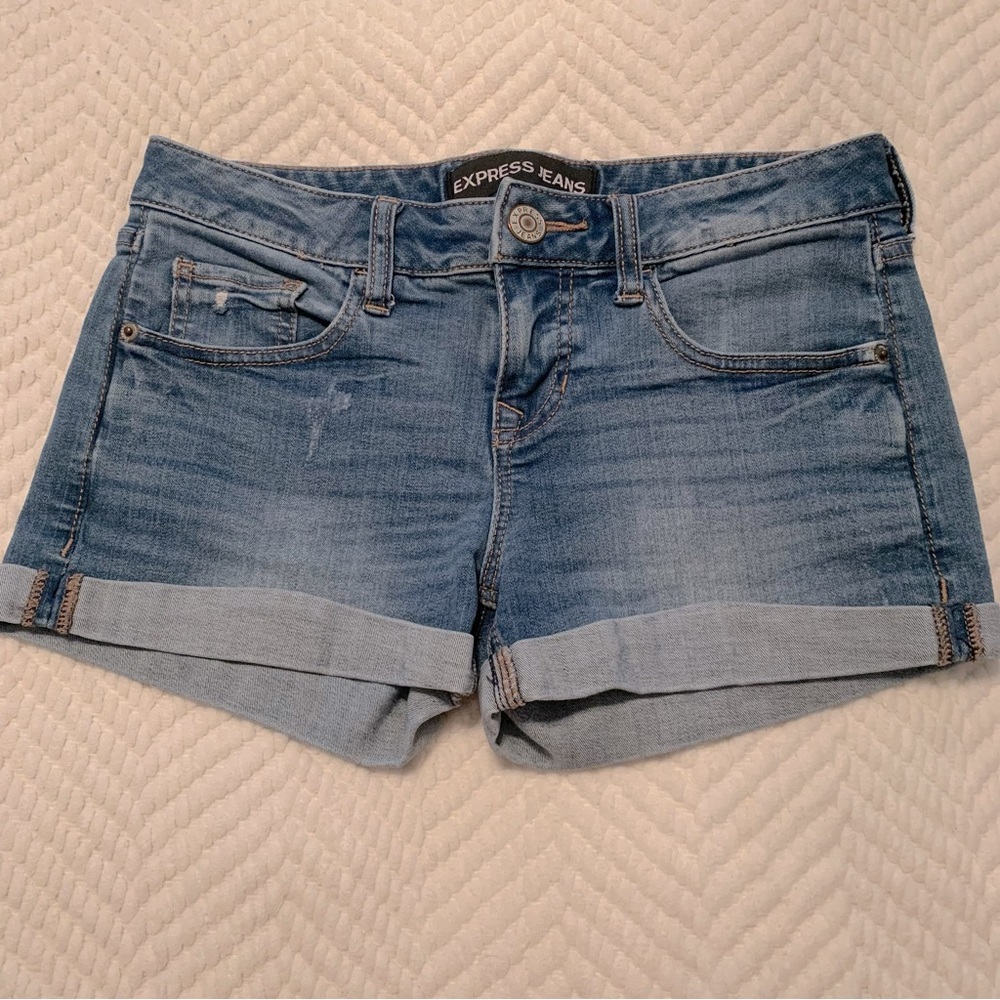 Express shorts